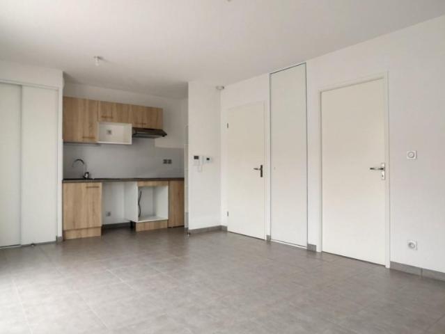 Location Appartement Chemin de Croix Bénite, Toulouse