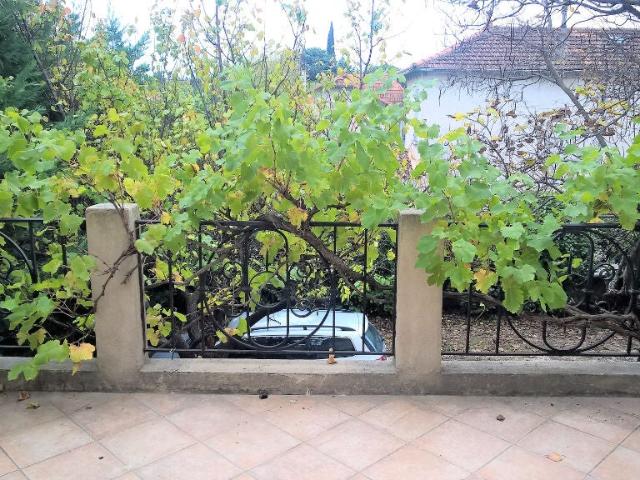Location Appartement Chemin de l'Aygues, Carpentras