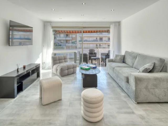 Location Appartement Chemin de la Colle, Antibes