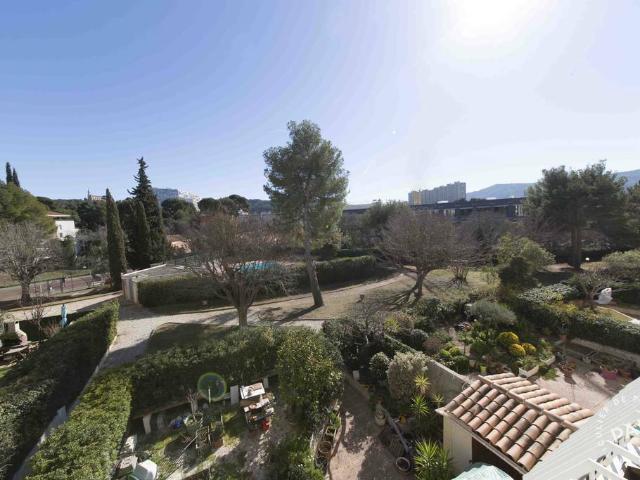 Location Appartement Chemin de la Colline Saint Joseph, Marseille