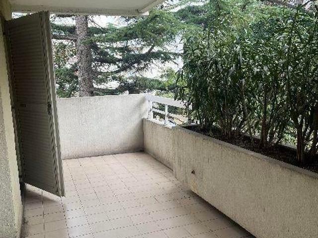 Location Appartement Chemin de la Colline Saint Joseph, Marseille