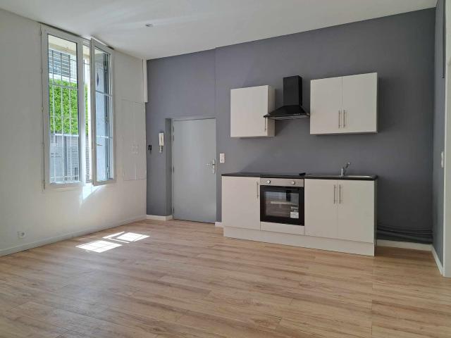 Location Appartement Chemin de la Calmette, Nîmes