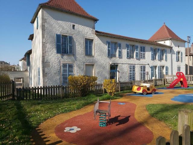 Location Appartement Chemin de la Fontaine Royale, Commercy