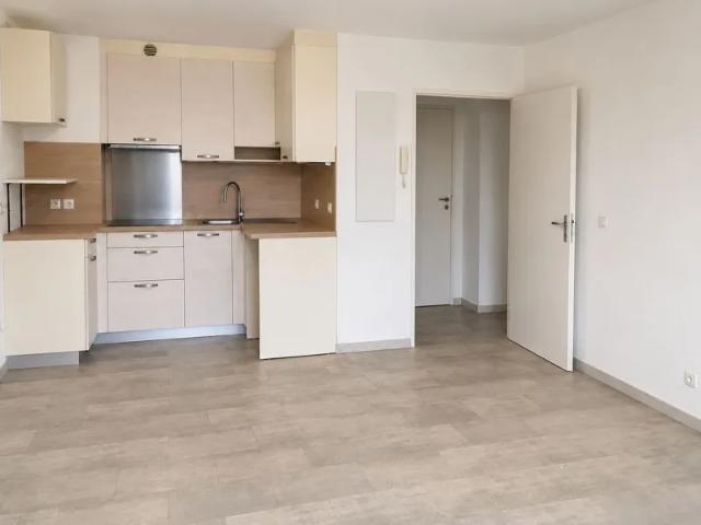 Location Appartement Chemin des Amandiers, Mouans Sartoux