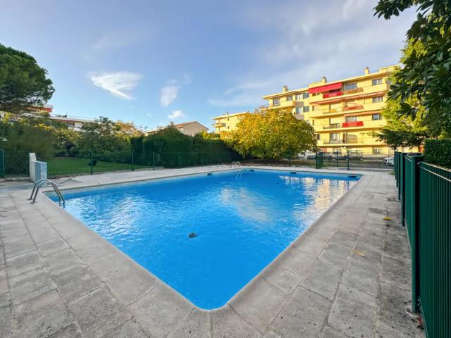 Location Appartement Chemin des Basses Bréguières, Antibes