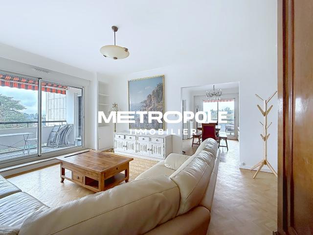 Location Appartement Chemin des Bruyères, Écully
