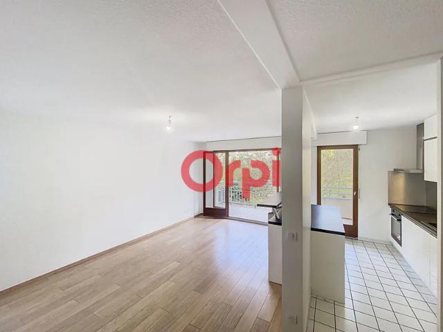 Location Appartement Chemin des Chênes, Collonges sous Salève