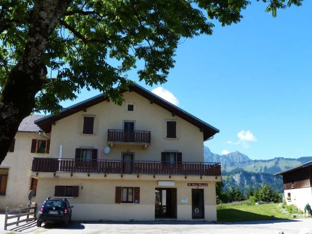 Location Appartement Chemin des Cröes, Crest Voland