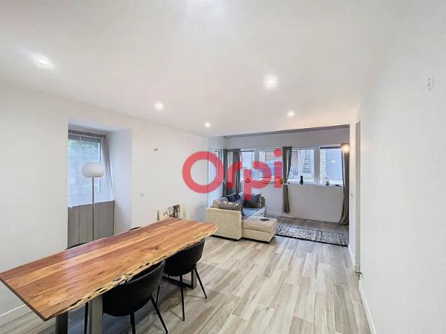 Location Appartement Chemin des Sampareilles, Présilly