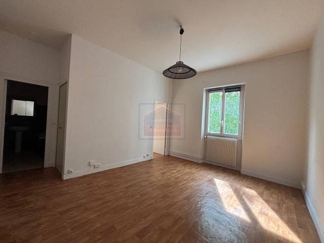 Location Appartement Chemin des Soupirs, Épinay sur Seine