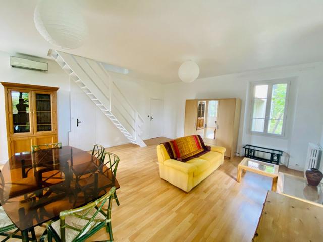 Location Appartement Chemin des Vignes, Cuers