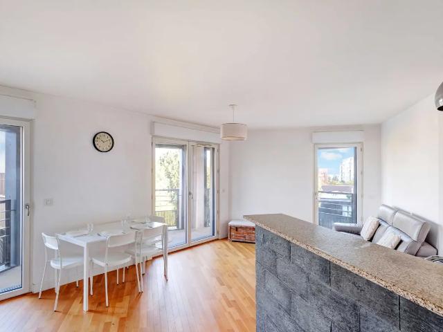 Location Appartement Chemin du Colonel Arnaud Beltrame, Issy les Moulineaux