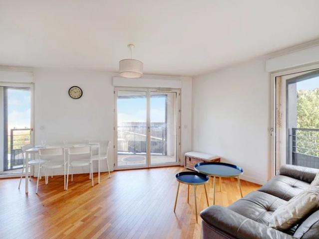 Location House Chemin du Colonel Arnaud Beltrame, Issy les Moulineaux