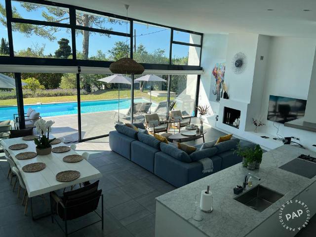 Location Appartement Chemin du Cimetiere, Mougins