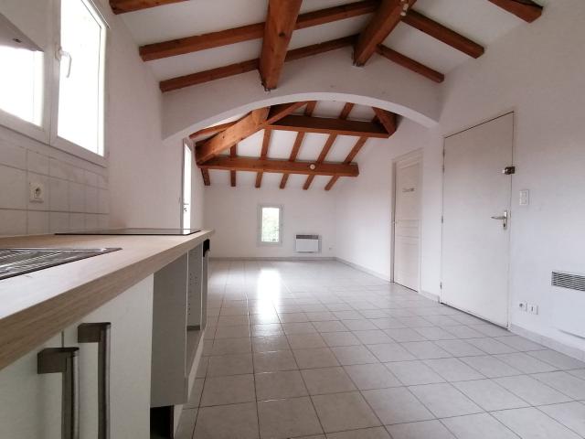 Location Appartement Chemin du Bois de la Garde, Bédarrides
