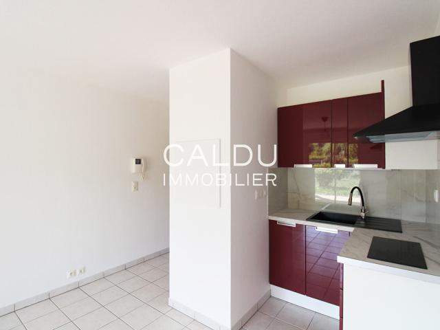 Location Appartement Chemin du Domaine, Laragne Montéglin