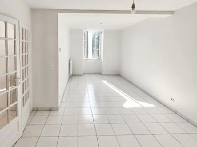 Location Appartement Chemin Sarteko Bidea, Souraïde