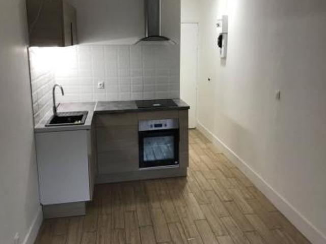 location appartement chesnay 1 pièce 20 m2 yvelines 78150 685 € / mois