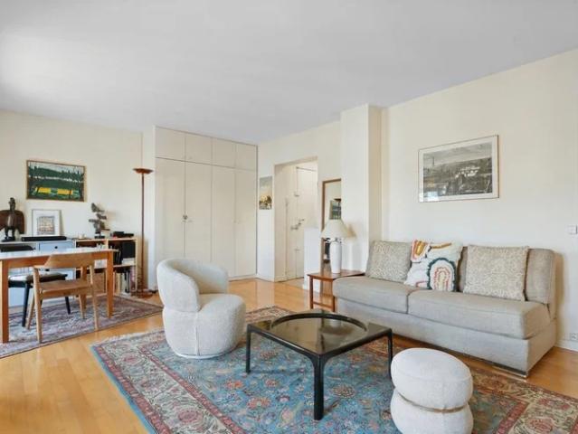 Location Appartement Cité du Cardinal Lemoine, Paris