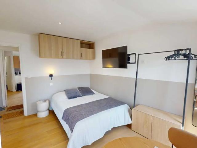 Location Appartement Cité Rougemont, Paris