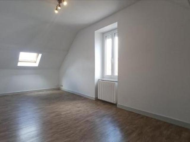 location appartement combronde 2 pièces 39 m2 puy de dome 63460 350 € / mois