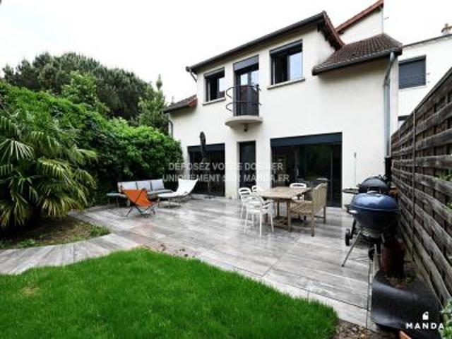location appartement colombes 5 pièces 180 m2 hauts de seine 92700 3490 € / mois