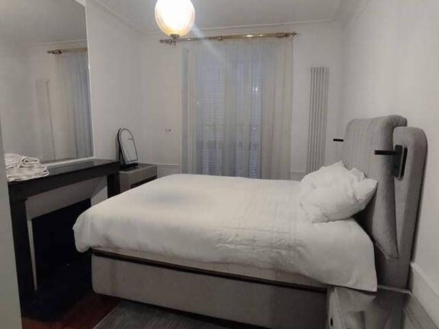 Location Appartement Cour de Rome, Paris