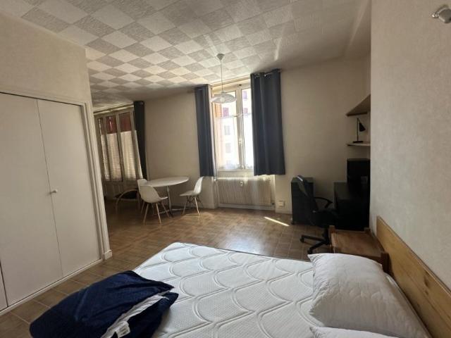 Location Appartement Cour d'Honneur, Chambéry