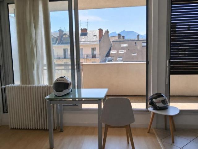 Location Appartement Cour d'Honneur, Chambéry