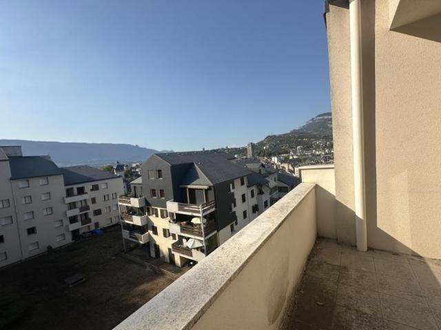 Location Appartement Cour d'Honneur, Chambéry