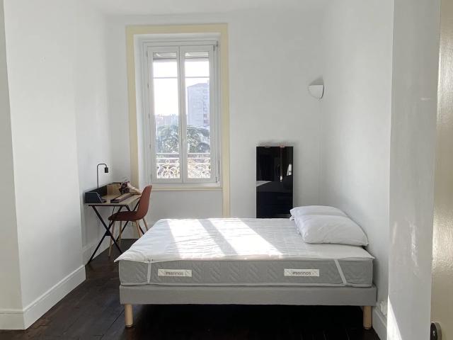 Location Appartement Cours Tolstoï, Villeurbanne