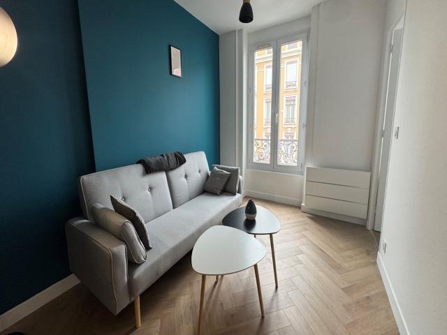 Location Appartement Cours Tolstoï, Villeurbanne
