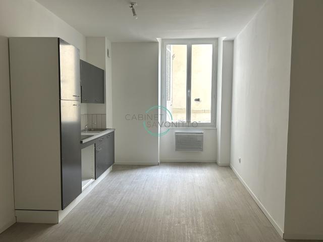 Location Appartement Cours Belsunce, Marseille