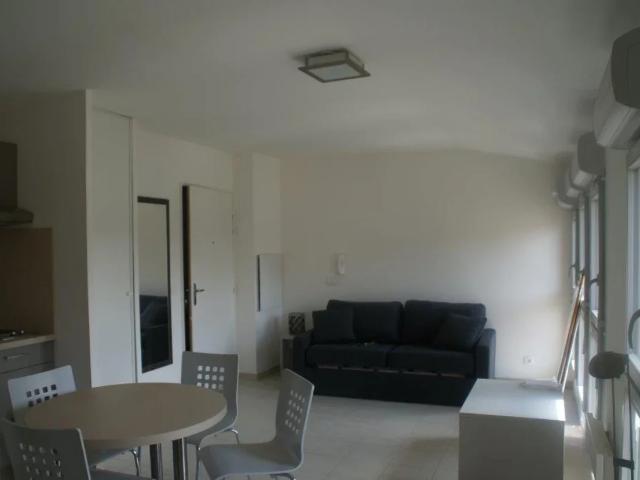 Location Appartement Cours de la Libération, Pessac