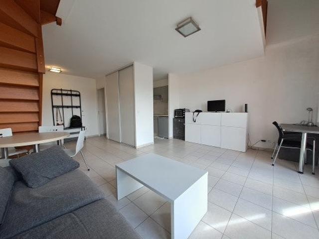 Location Appartement Cours de la Libération, Pessac