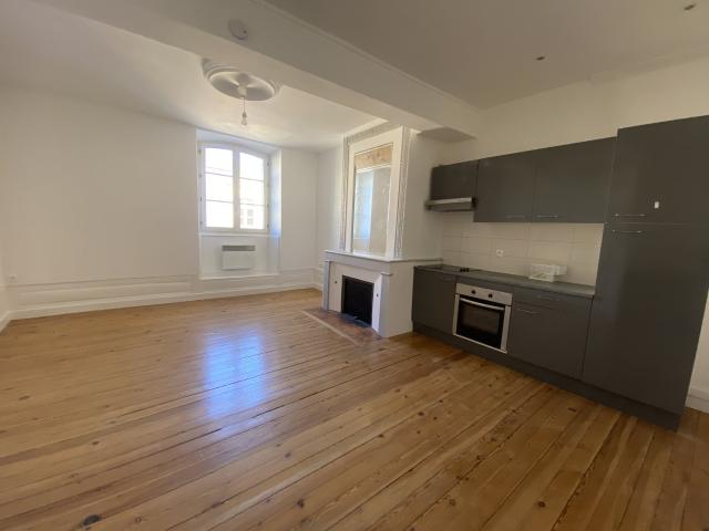 Location Appartement Cours de la Marne, Bordeaux