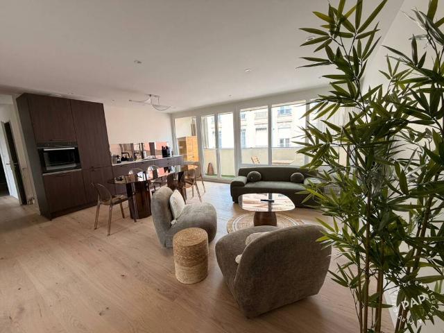 Location Appartement Cours de la République, Villeurbanne
