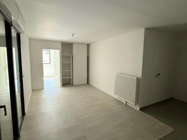 Location Appartement Cours du Médoc, Bordeaux
