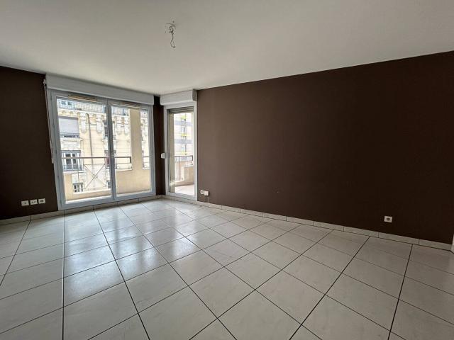 Location Appartement Cours Émile Zola, Villeurbanne