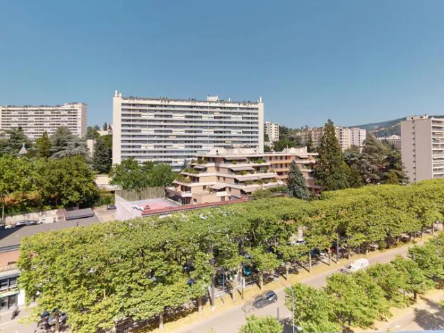 Location Appartement Cours Fauriel, Saint Étienne