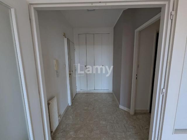 Location Appartement Cours Gambetta, Aix en Provence