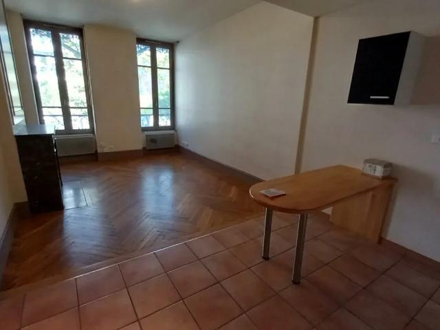 Location Appartement Cours Gambetta, Lyon