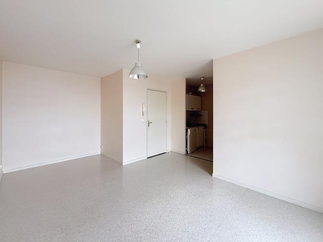 Location Appartement Cours Jean Baptiste Langlet, Reims
