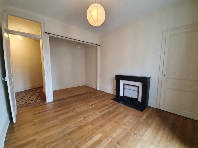Location Appartement Cours Jean Jaurès, Grenoble