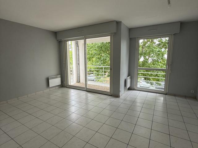 Location Appartement Cours Michel Ragon, Montaigu Vendée