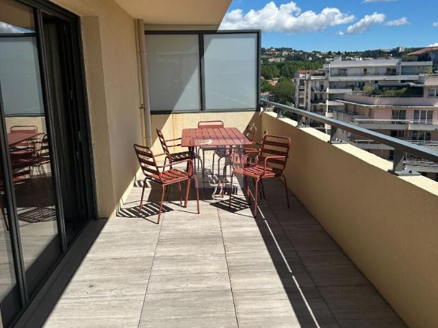 Location Appartement Cours Mirabeau, Aix en Provence