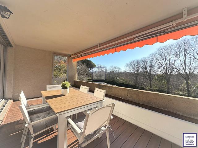 Location Appartement Cours Mirabeau, Aix en Provence