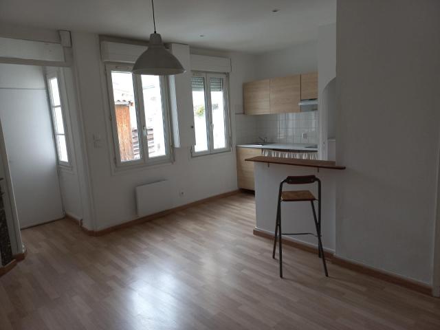 Location Appartement Cours Pasteur, Bordeaux