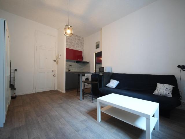 Location Appartement Cours Pourtoules, Orange