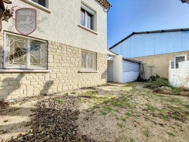location appartement courthezon 2 pièces 61 m2 vaucluse 84350 600 € / mois